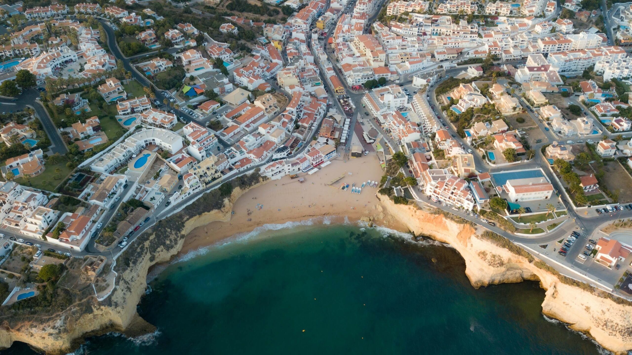 Smart Renovations for Maximum ROI When Selling Your Home in the Algarve