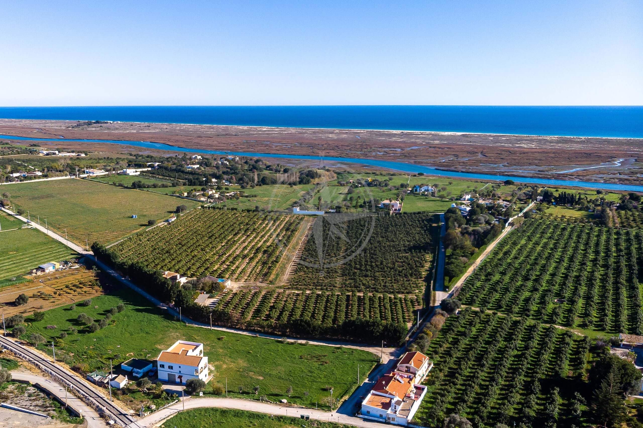 The “Lagoon Effect” and How Ria Formosa Proximity Shapes Tavira Property Demand