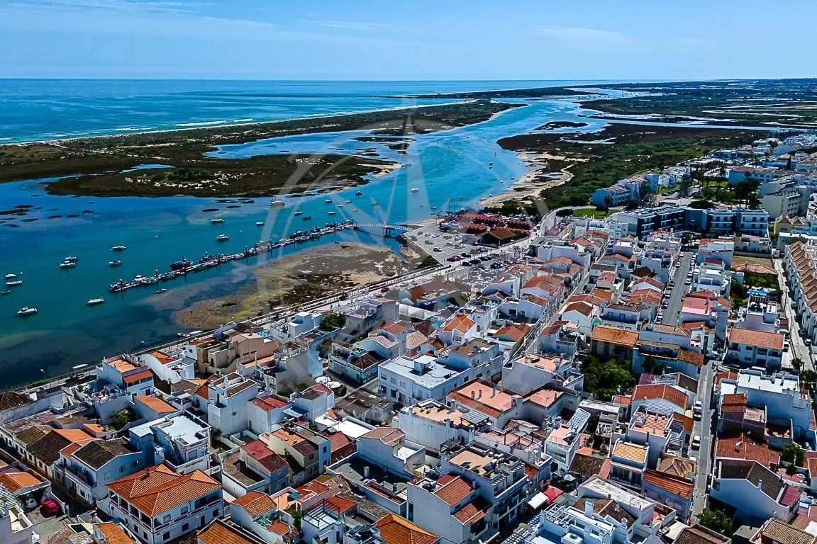 Smart Home Integration and Its Emerging Effect on Tavira Homes Prices